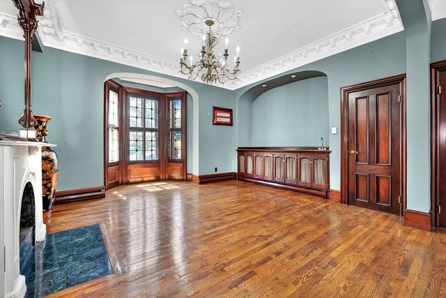 110 Appleton St, Boston, MA 02116