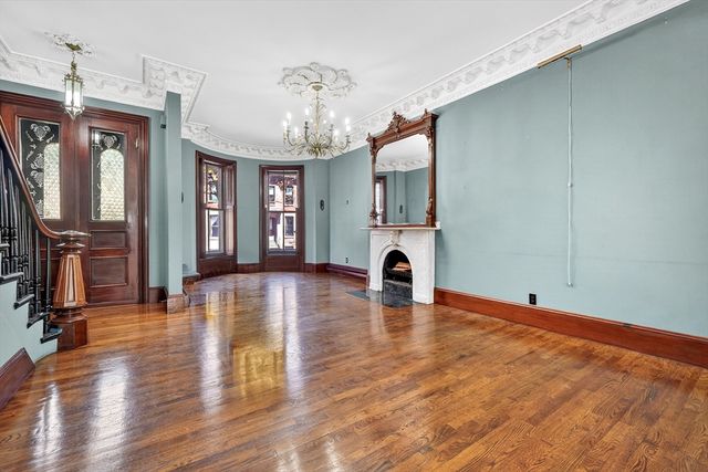 110 Appleton St, Boston, MA 02116