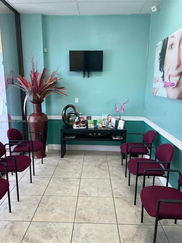 4750 NW 7 ST, Miami, FL 33126