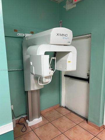 4750 NW 7 ST, Miami, FL 33126