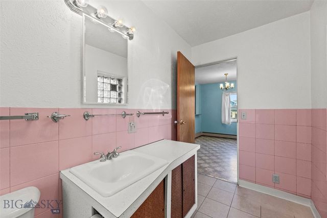 230 S G Street, Livingston, MT 59047