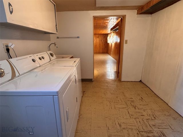 230 S G Street, Livingston, MT 59047