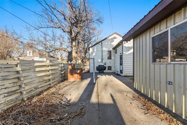 230 S G Street, Livingston, MT 59047