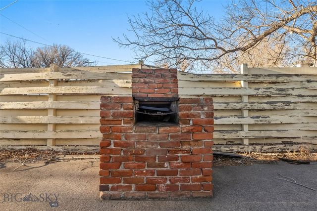 230 S G Street, Livingston, MT 59047