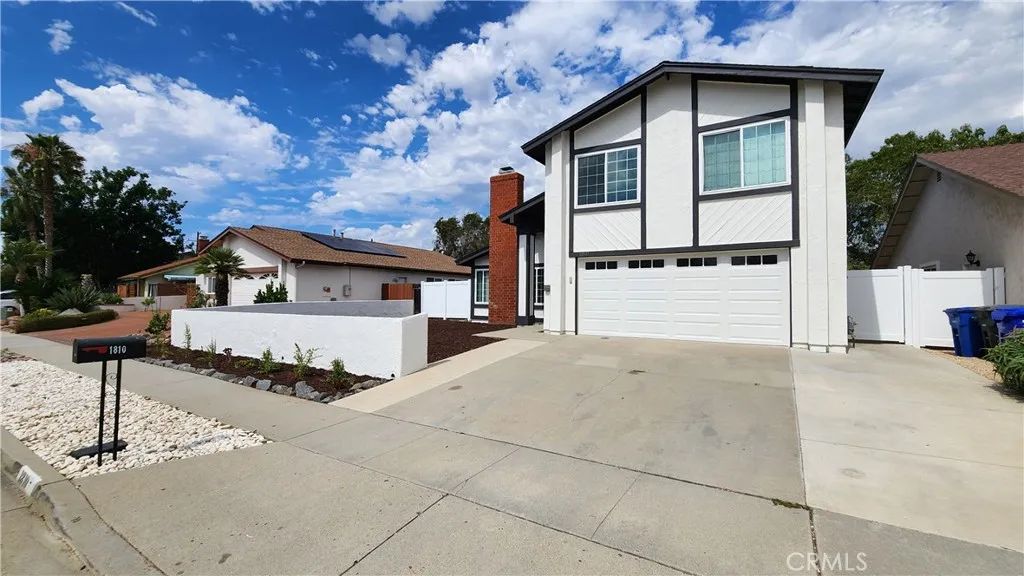 1810 Manzanita Court, Vista, CA 92083