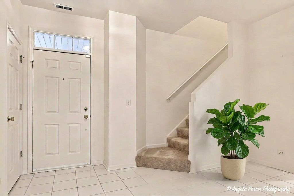 2359 Chelsea Road, Northbrook, IL 60062 — photo 2