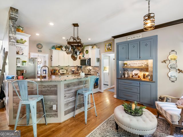 1037 Sugar Pike Way, Canton, GA 30115