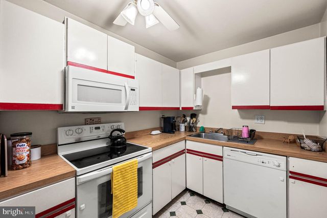 338-B SAYBROOK LN, Wallingford, PA 19086