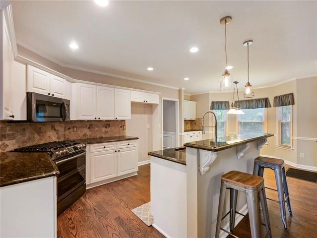 2462 Kaley Walk NW, Kennesaw, GA 30152