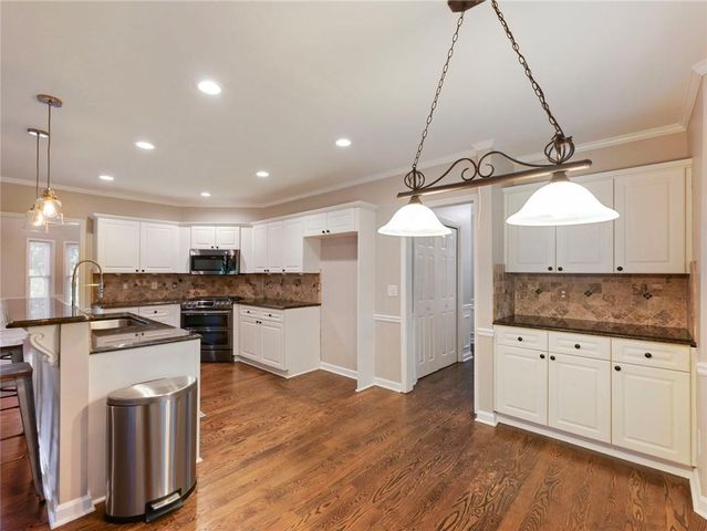2462 Kaley Walk NW, Kennesaw, GA 30152