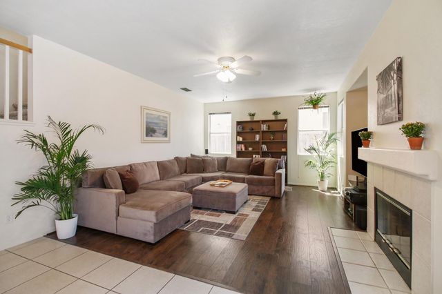 11568 Pyrites Ct, Gold River, CA 95670