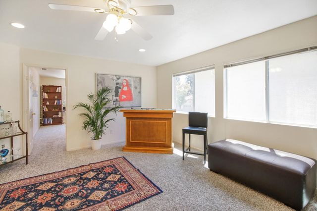 11568 Pyrites Ct, Gold River, CA 95670