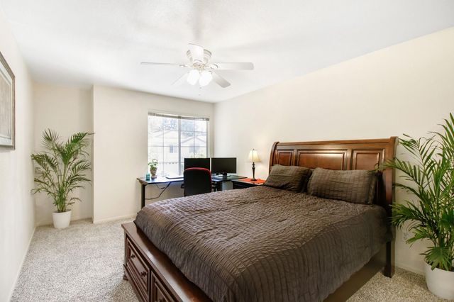 11568 Pyrites Ct, Gold River, CA 95670