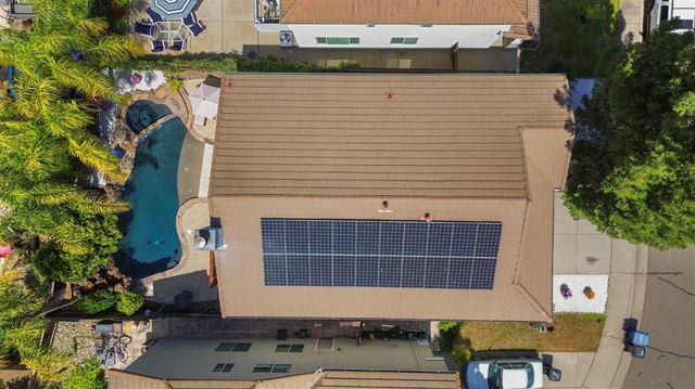 11568 Pyrites Ct, Gold River, CA 95670