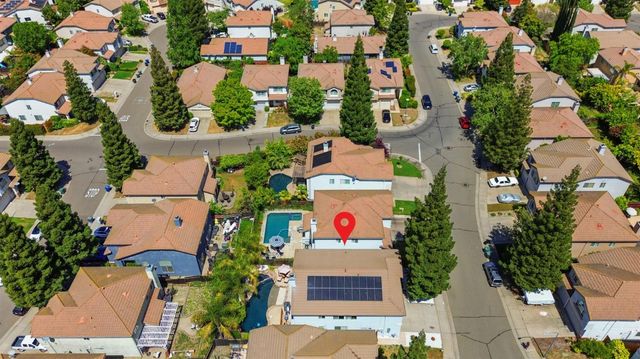 11568 Pyrites Ct, Gold River, CA 95670