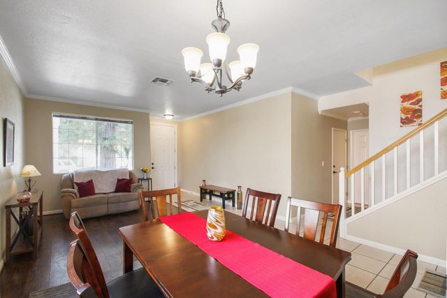 11568 Pyrites Ct, Gold River, CA 95670