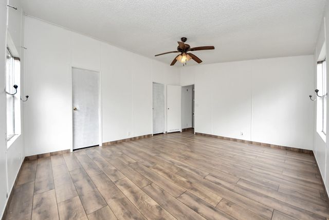 50 S Oak Dr, Cleveland, TX 77328