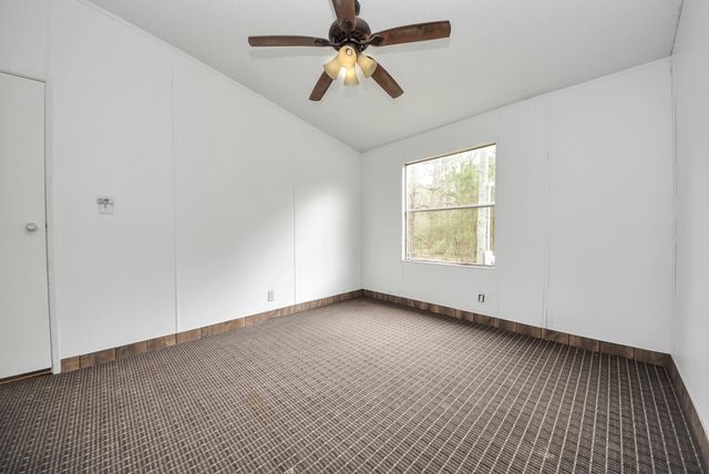 50 S Oak Dr, Cleveland, TX 77328