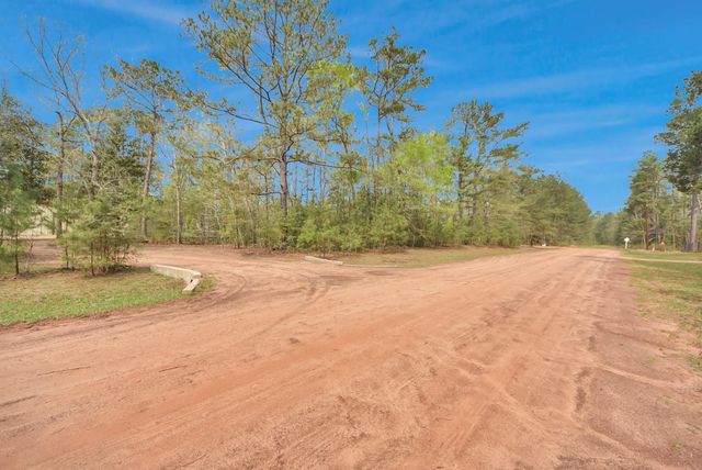 50 S Oak Dr, Cleveland, TX 77328