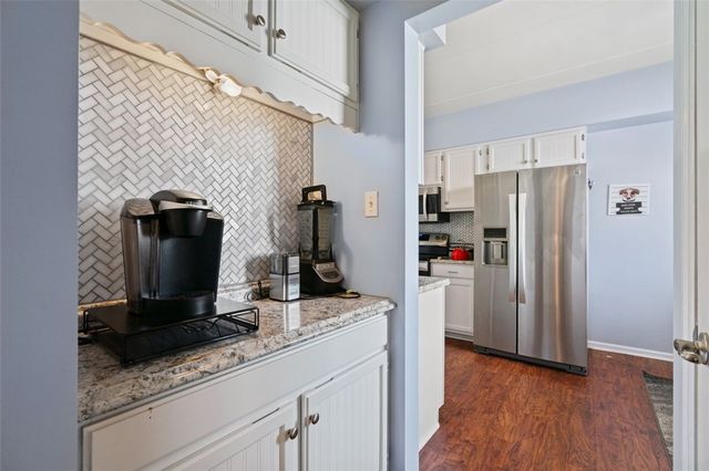 1557 Pinehurst, Upper St Clair, PA 15241