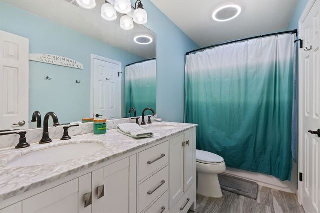 1557 Pinehurst, Upper St Clair, PA 15241