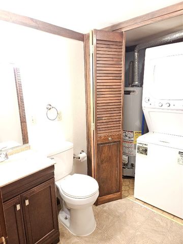 3804 BLOSSOM Terrace, Erie, PA 16506