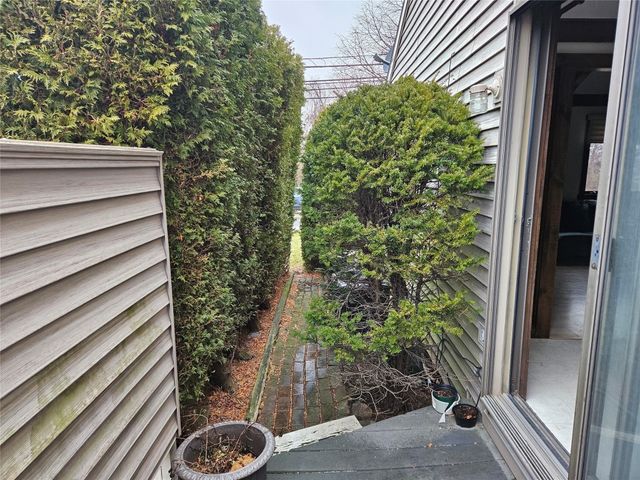 3804 BLOSSOM Terrace, Erie, PA 16506