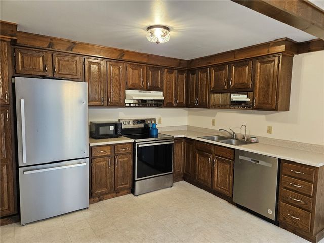 3804 BLOSSOM Terrace, Erie, PA 16506