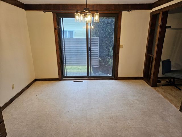 3804 BLOSSOM Terrace, Erie, PA 16506