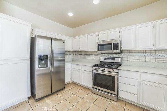 13279 Kootenay, Victorville, CA 92395