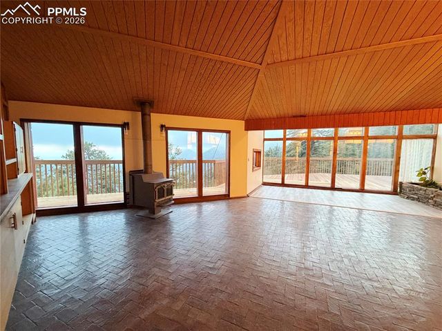 550 Upper Vista Road, Manitou Springs, CO 80829