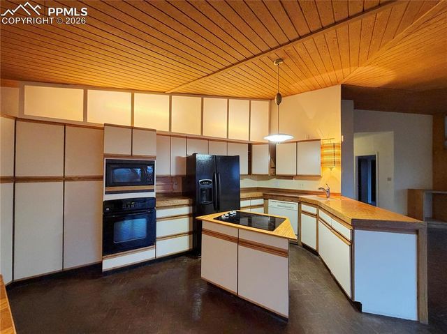 550 Upper Vista Road, Manitou Springs, CO 80829