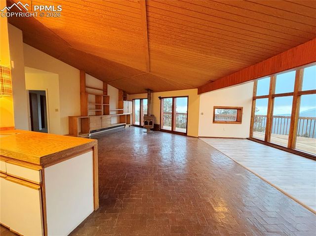 550 Upper Vista Road, Manitou Springs, CO 80829