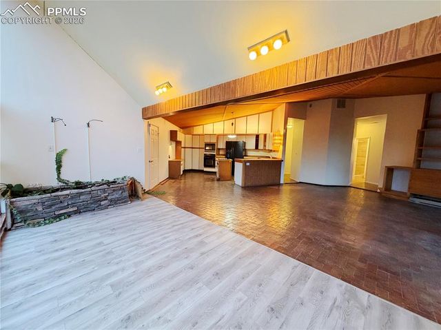 550 Upper Vista Road, Manitou Springs, CO 80829