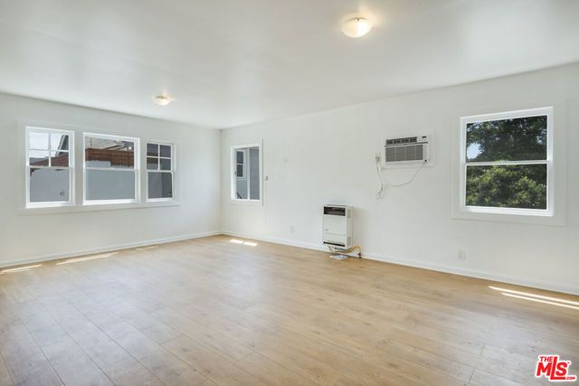 1827 W 24th Street, Los Angeles, CA 90018