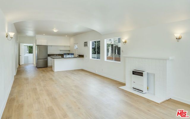 1827 W 24th Street, Los Angeles, CA 90018