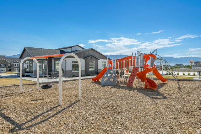 1028 N FREEMAN DR, Saratoga Springs, UT 84045
