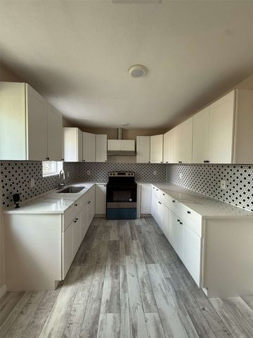 2726 Kellogg Avenue, Dallas, TX 75216