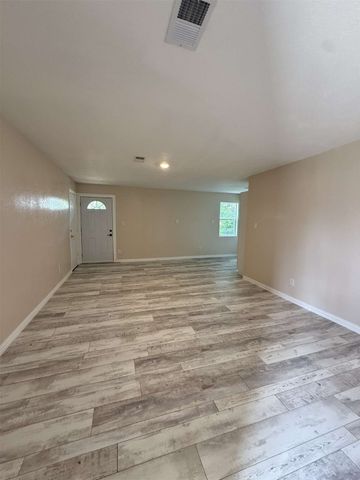 2726 Kellogg Avenue, Dallas, TX 75216
