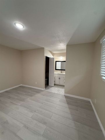 2726 Kellogg Avenue, Dallas, TX 75216