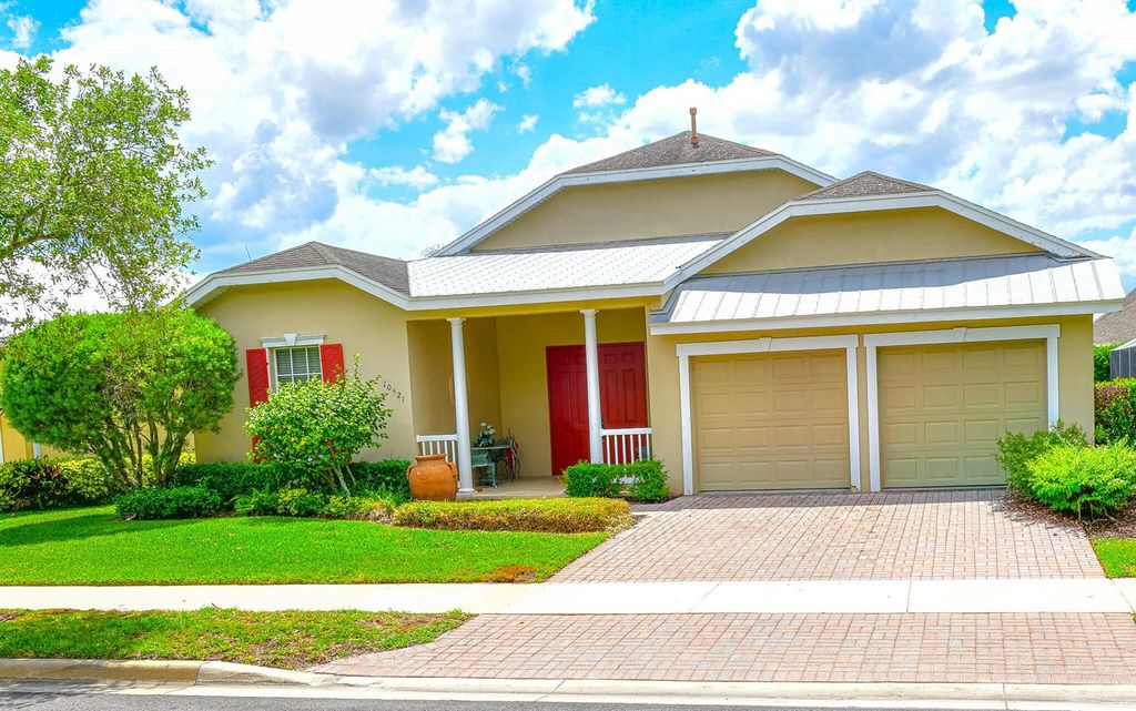 10521 SW Westlawn Boulevard N, Port St. Lucie, FL 34987