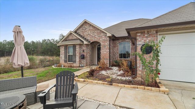 640 Statesman Drive, Byram, MS 39272