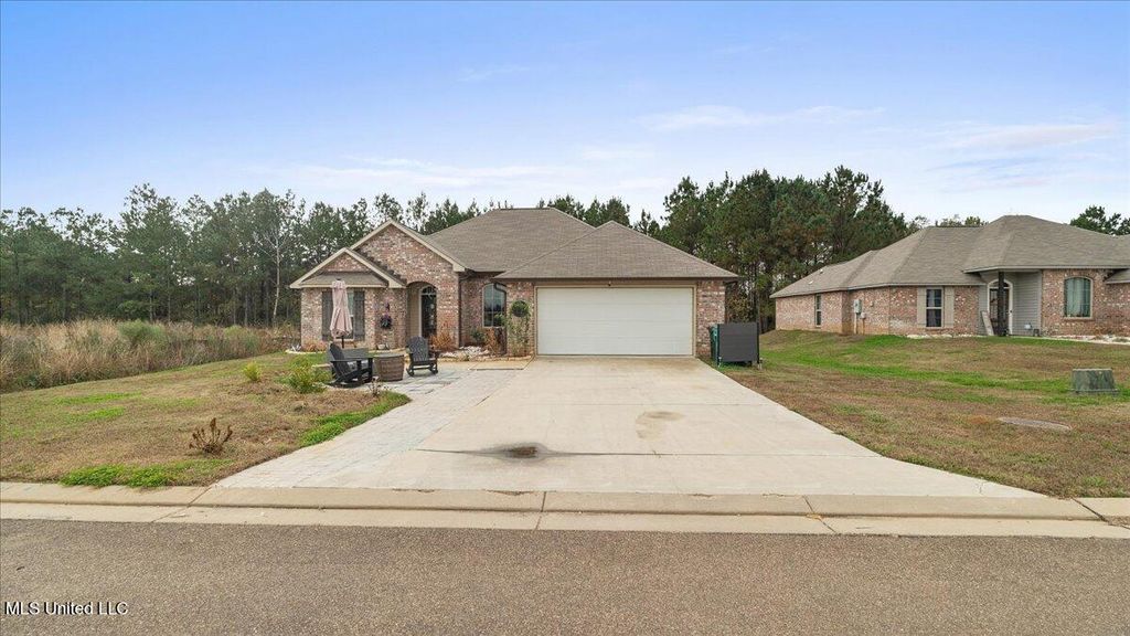 640 Statesman Drive, Byram, MS 39272