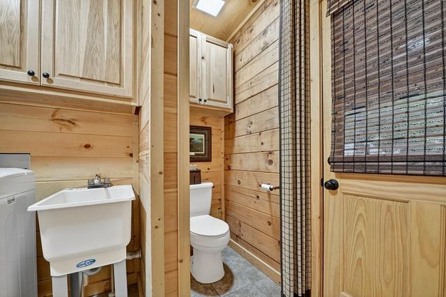 656 Newberry Drive, Ellijay, GA 30536