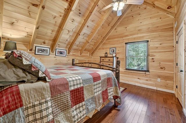 656 Newberry Drive, Ellijay, GA 30536