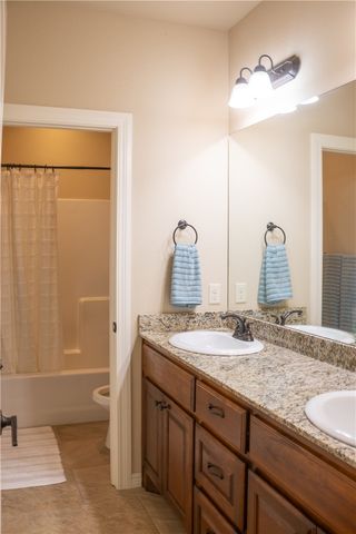 5807 Knotty Pine Road, Bentonville, AR 72713
