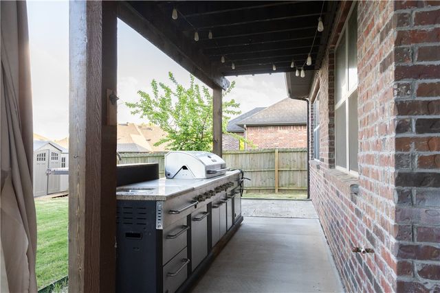 5807 Knotty Pine Road, Bentonville, AR 72713