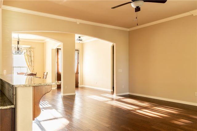 5807 Knotty Pine Road, Bentonville, AR 72713