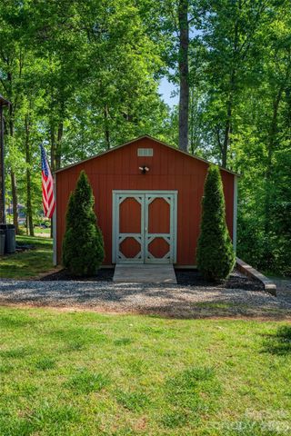 623 Normandy Road, Mooresville, NC 28117