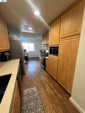8499 Bandon Dr, Dublin, CA 94568